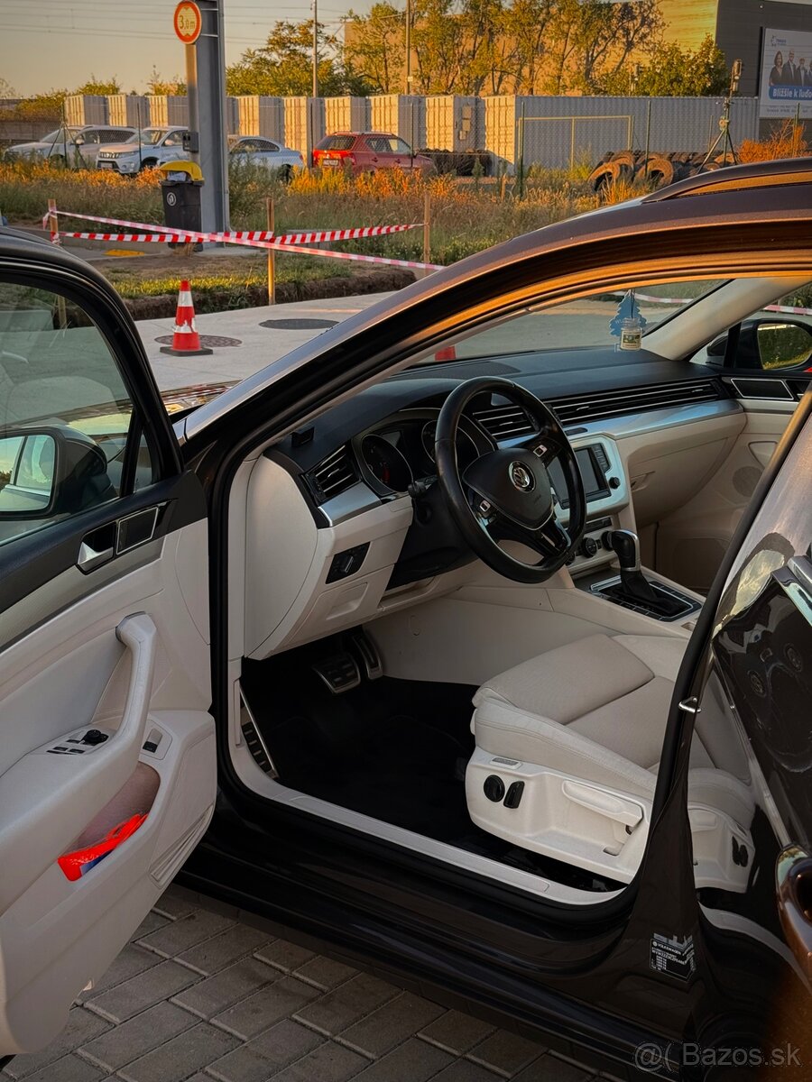 Volkswagen PASSAT B8 - 6