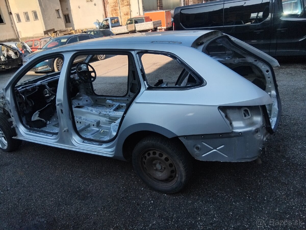 karoséria Škoda Superb 3 combi - 6