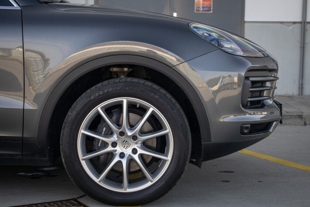 Porsche Cayenne 4x4 AT/8 - 6