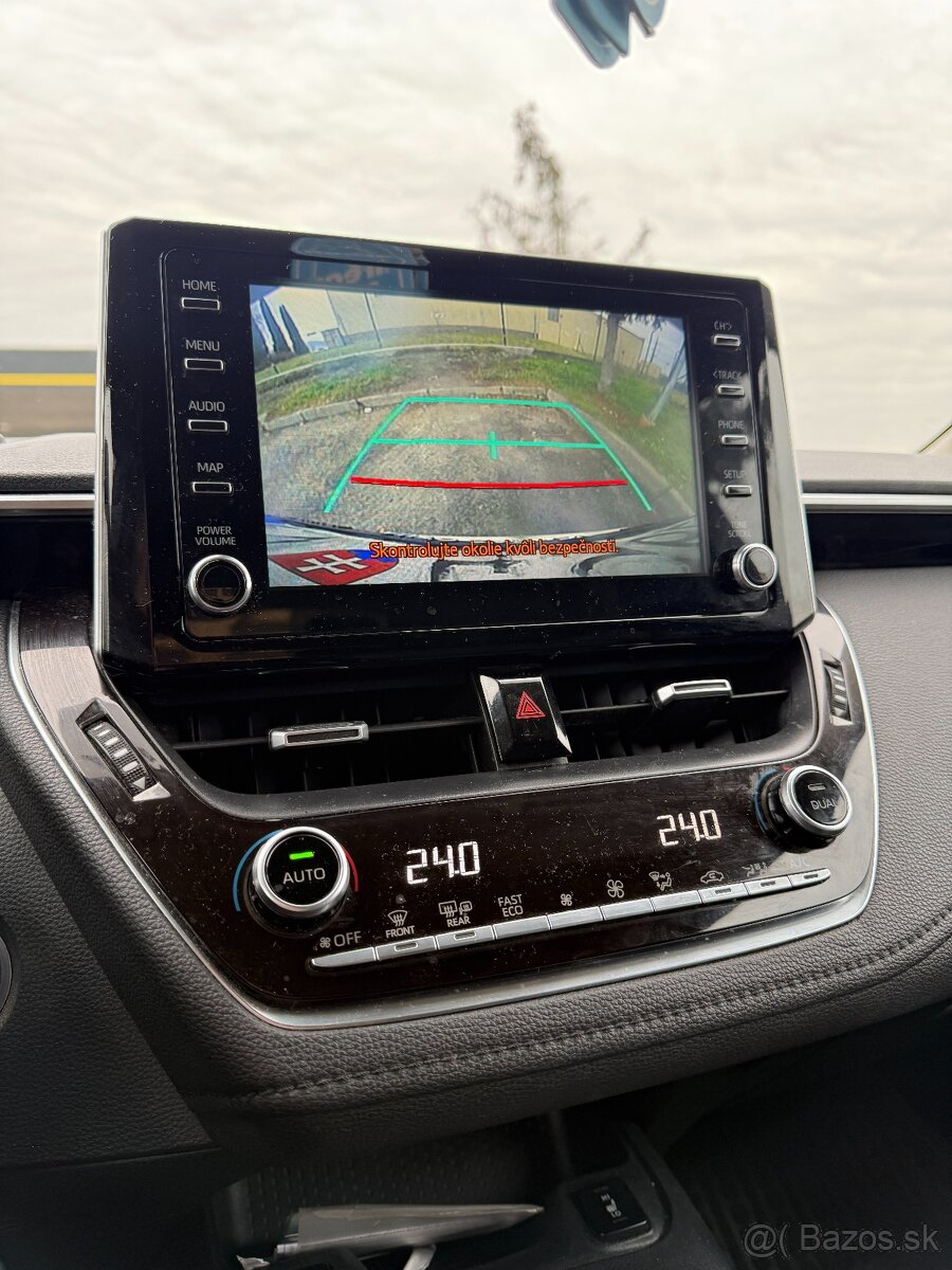 Toyota Corolla 1.8 Hybrid 1.majiteľ - 6