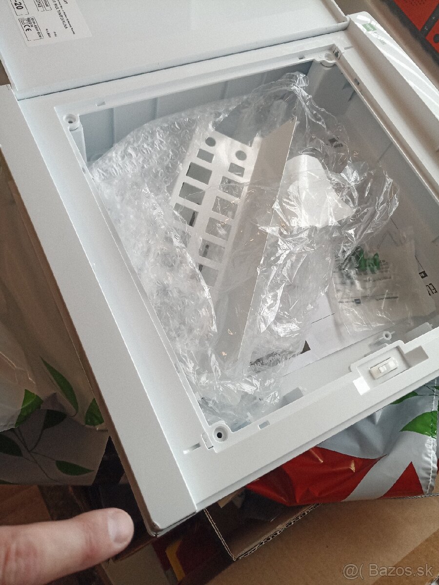 Multimediálna rozvodnica - poškodenie - 6