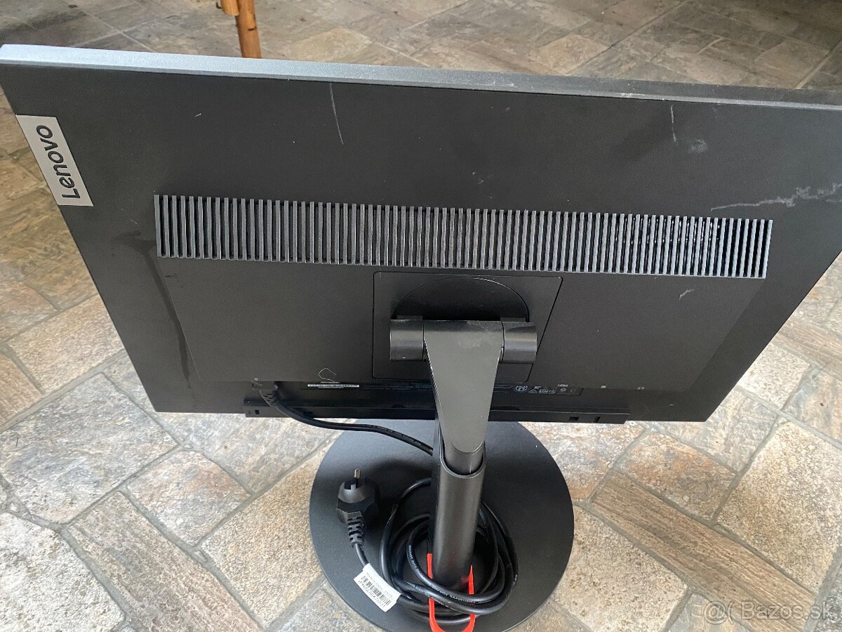 Monitor Lenovo - 6
