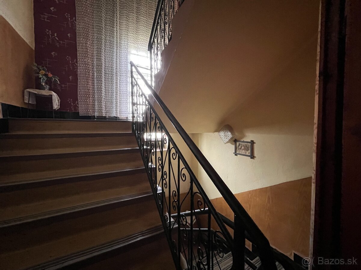 Šaca - 5 izbový rodinný dom s peknou záhradou - 6