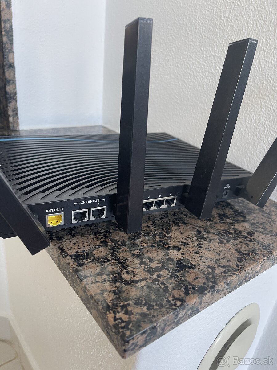 Netgear Nighthawk X8 - 6