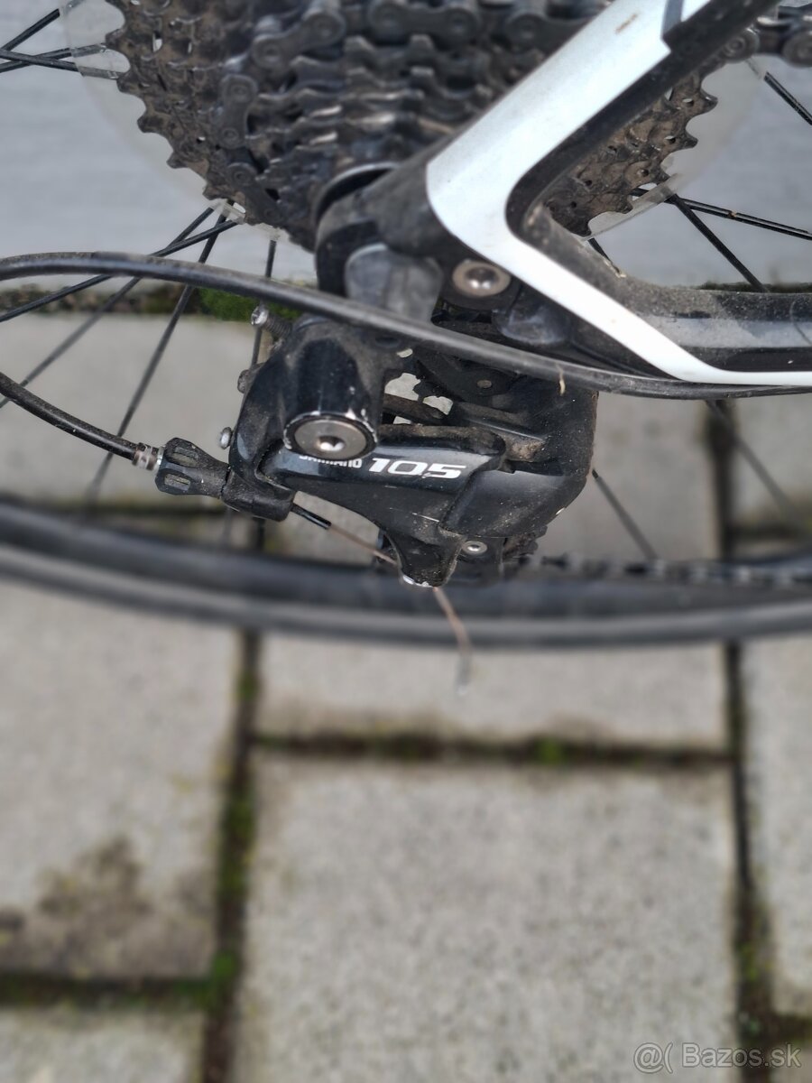 Cestný bicykel FELT - 6