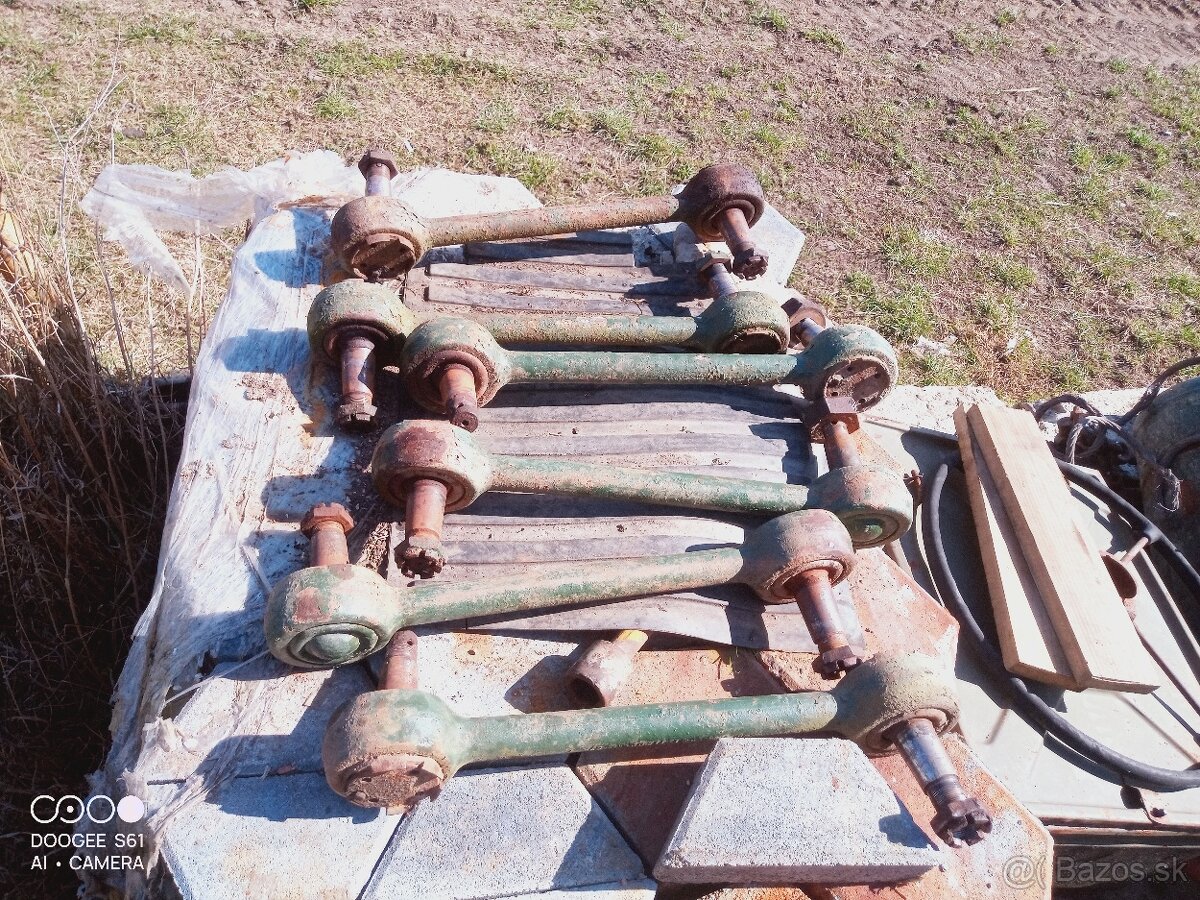 PRAGA V3S sperne tyčke Nádrž - 6