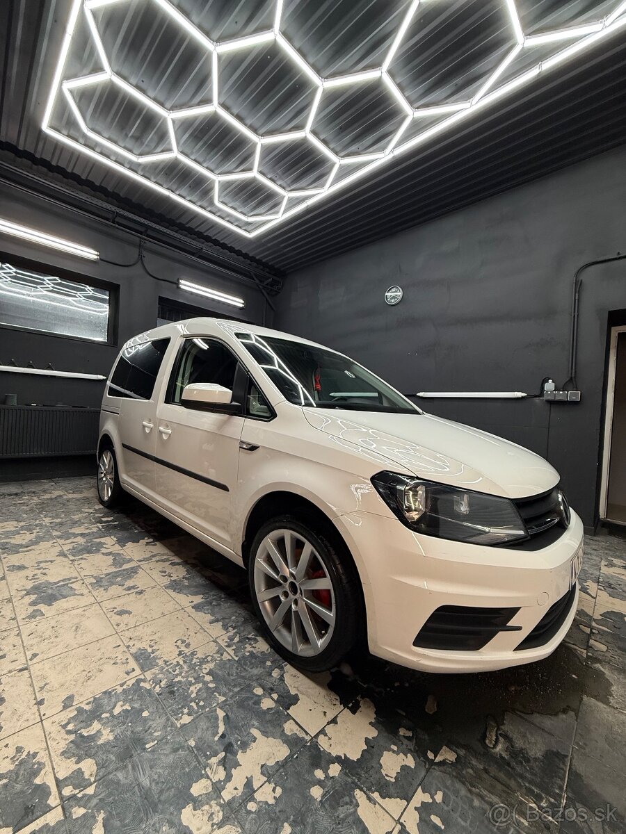Volkswagen Caddy 2.0 TDi - 6