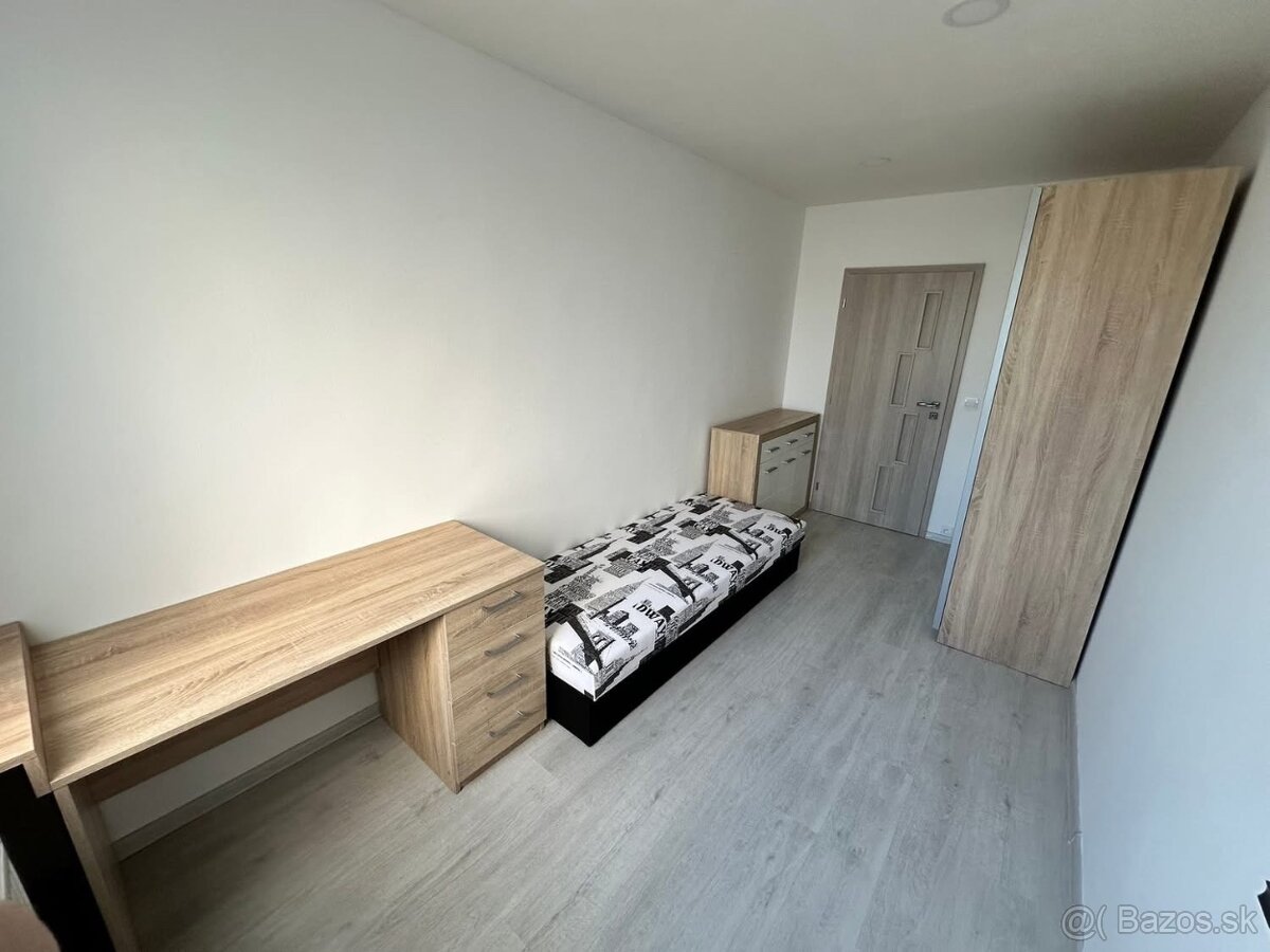 Prenájom 4izbový byt Prievidza Zapotôčky - 6