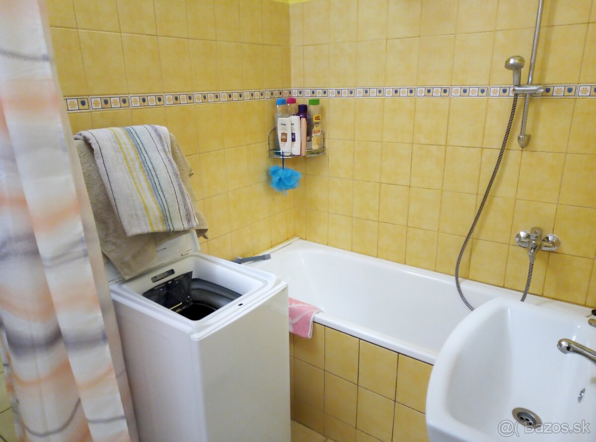 Prenájom bytu Vráble - 6