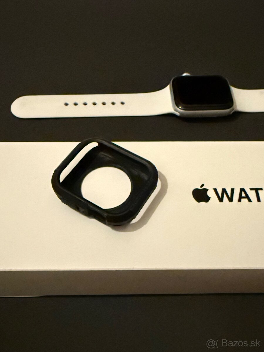 Apple Watch SE 44mm gen. 2 - 6