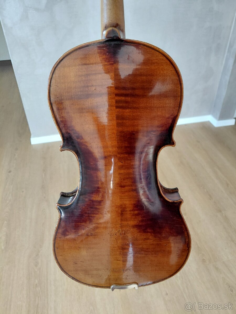 4/4 husle - 6