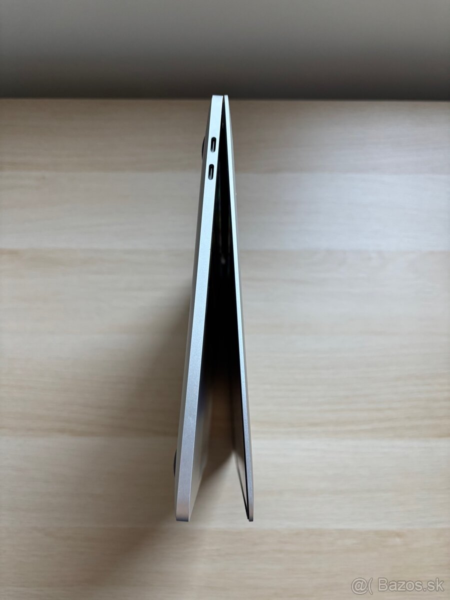 MacBook Pro 2019 13” 8GB/256GB - 6