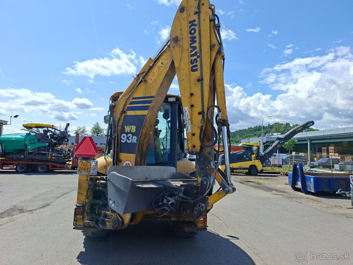 KOMATSU WB93R 4X4 - 6