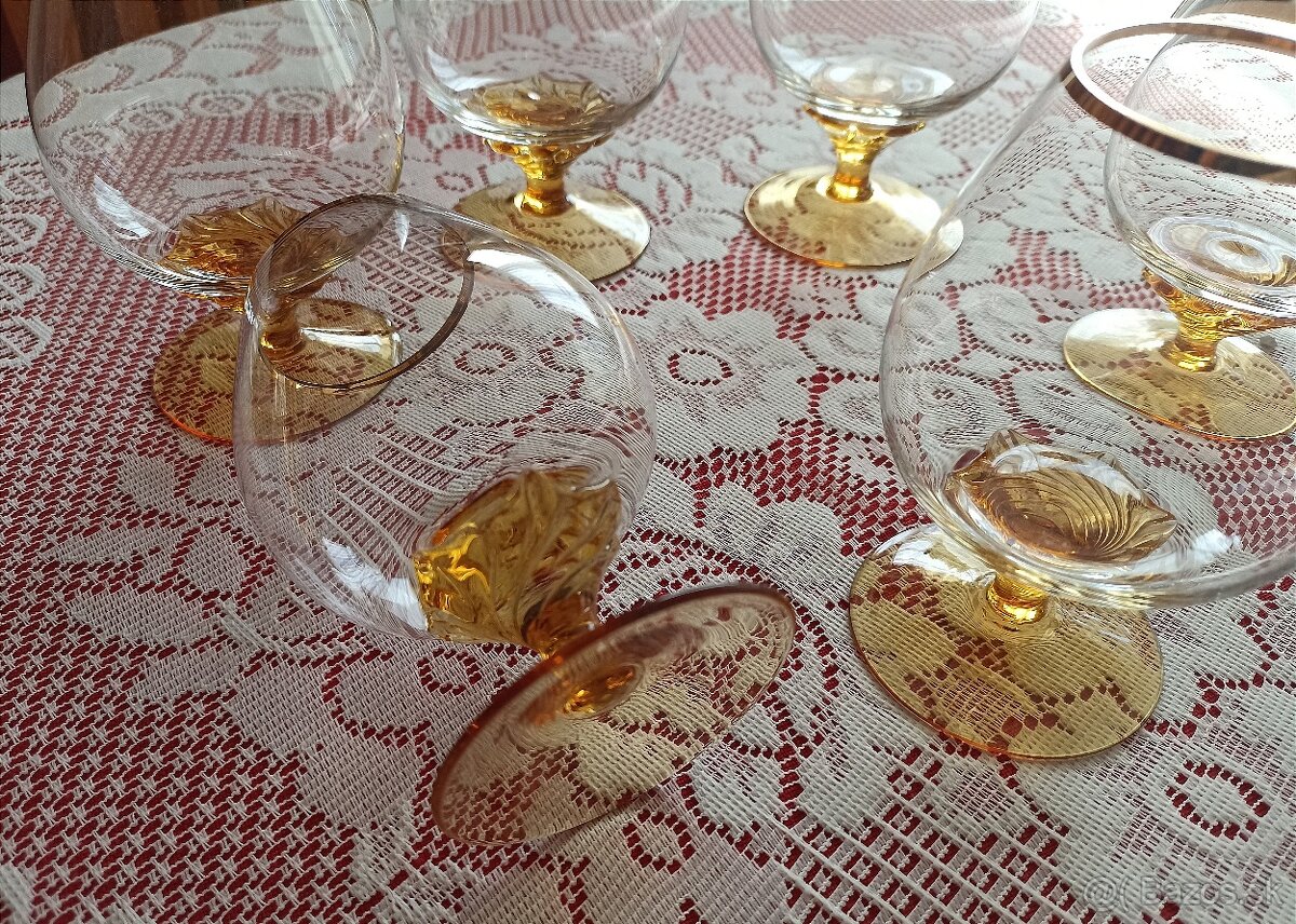 Konakové poháre na stopke - 6