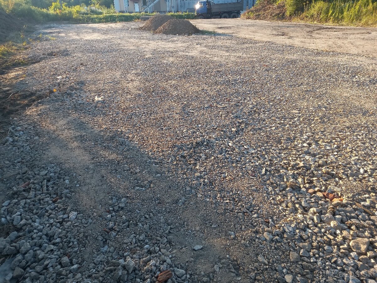 Predám pozemok - 6
