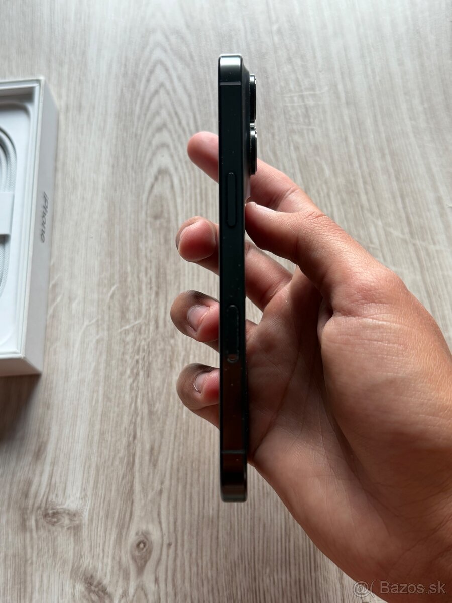 iPhone 16 Pro 128GB Black Titanium - 6
