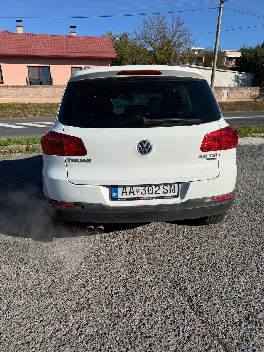 Volkswagen Tiguan 2.0 TSI 4MOTION - 6