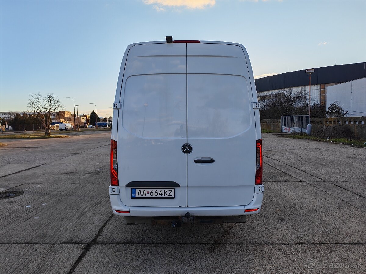Mercedes-Benz Sprinter 516 - 6