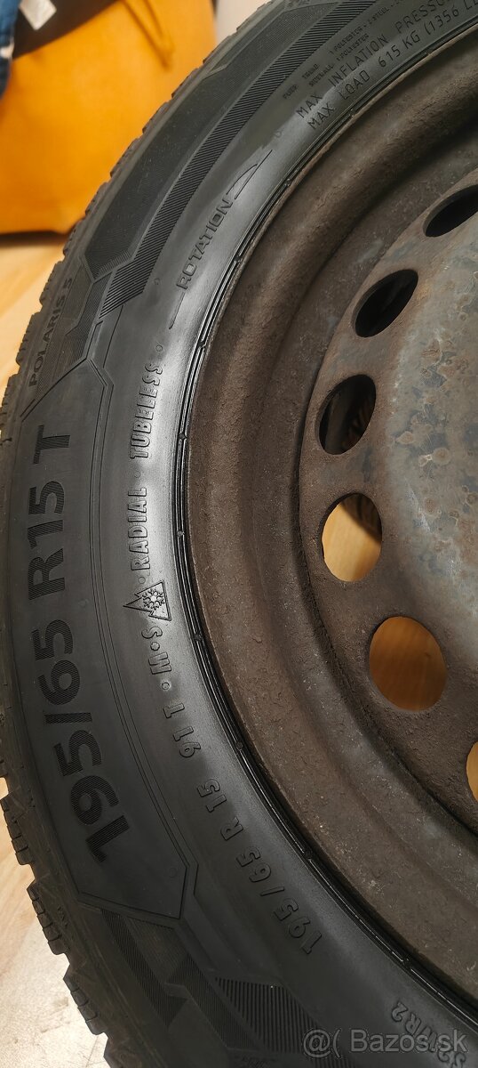 Predám 4 zimné pneumatiky s diskami Škoda octavia 2 - 6