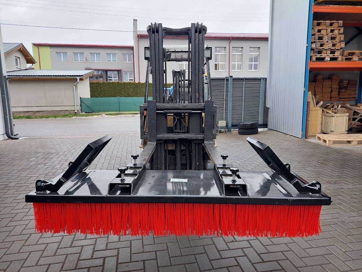 Zametacia metla na VZV , na paletizačné vidly - 6