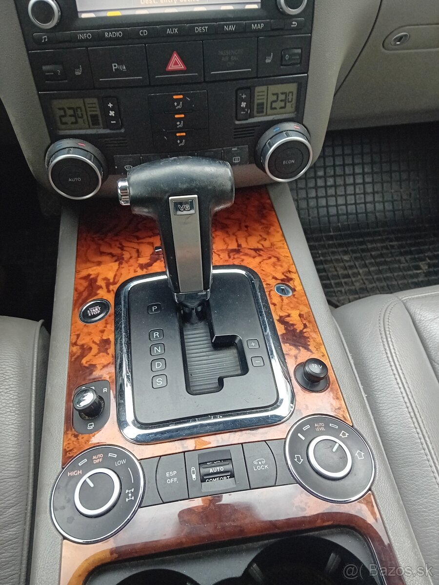 Predám volkswagen tuareg 3.0tdi v6 - 6