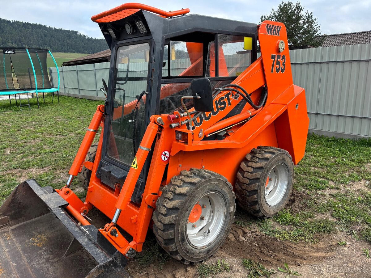 Šmykom riadený nakladač Locust 753 - 6
