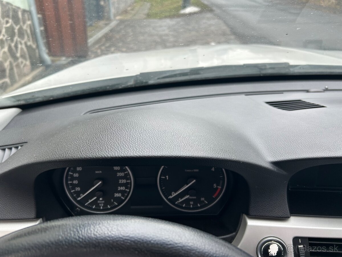 BMW 320 D Touring - 6