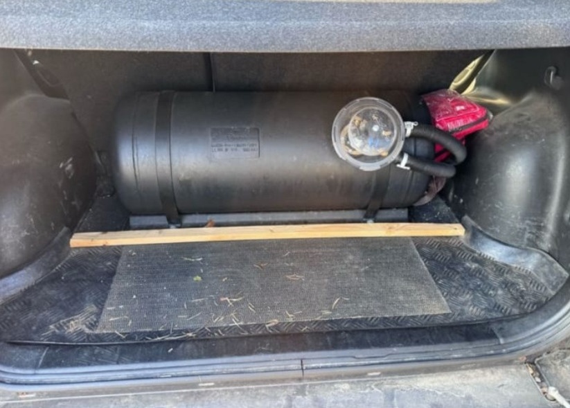 Suzuki Grand Vitara 2.4 benzin LPG 4x4 - 6