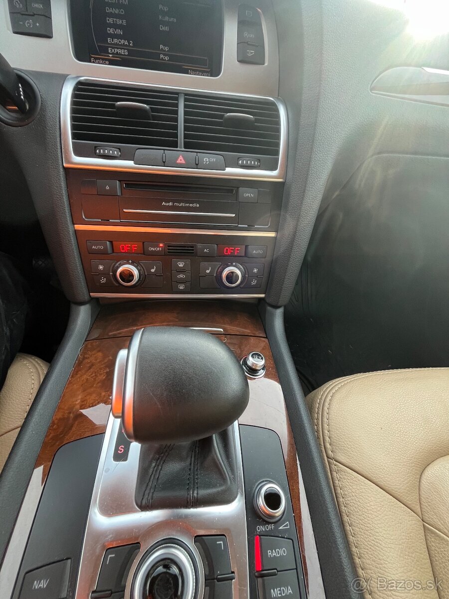 AUDI Q7 3.0 TDI QUATRO - 6