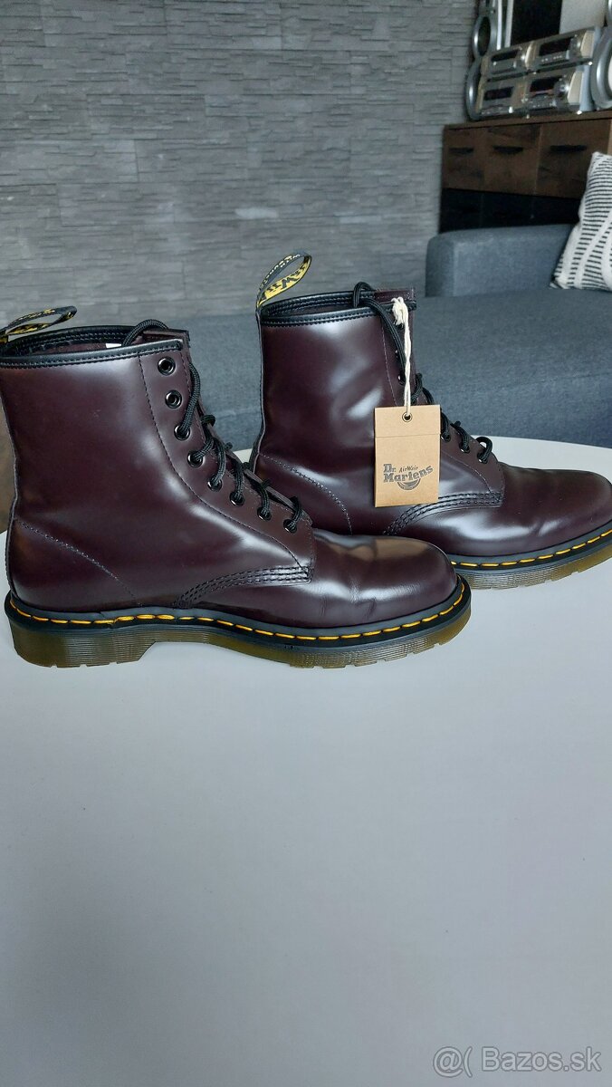 Dr. Martens - 6