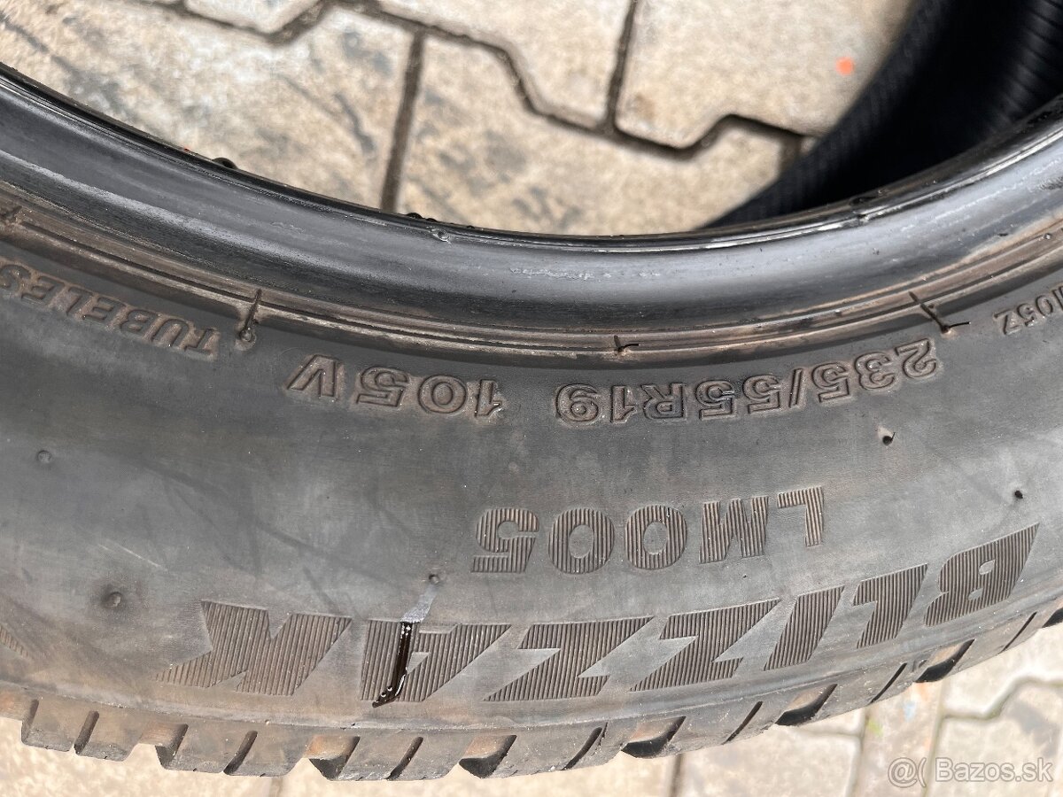 235/55R19 Bridgestone zimne - 6