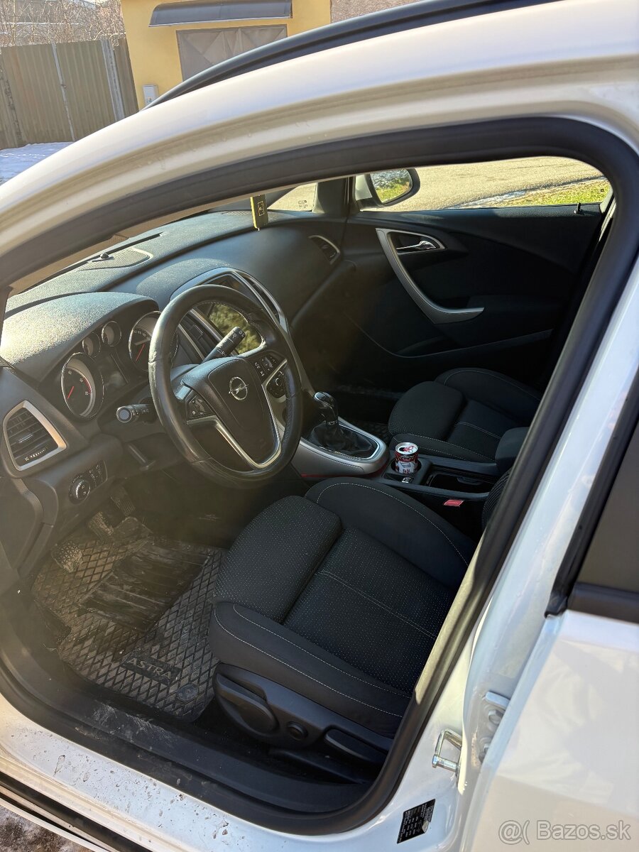 Opel astra J - 6