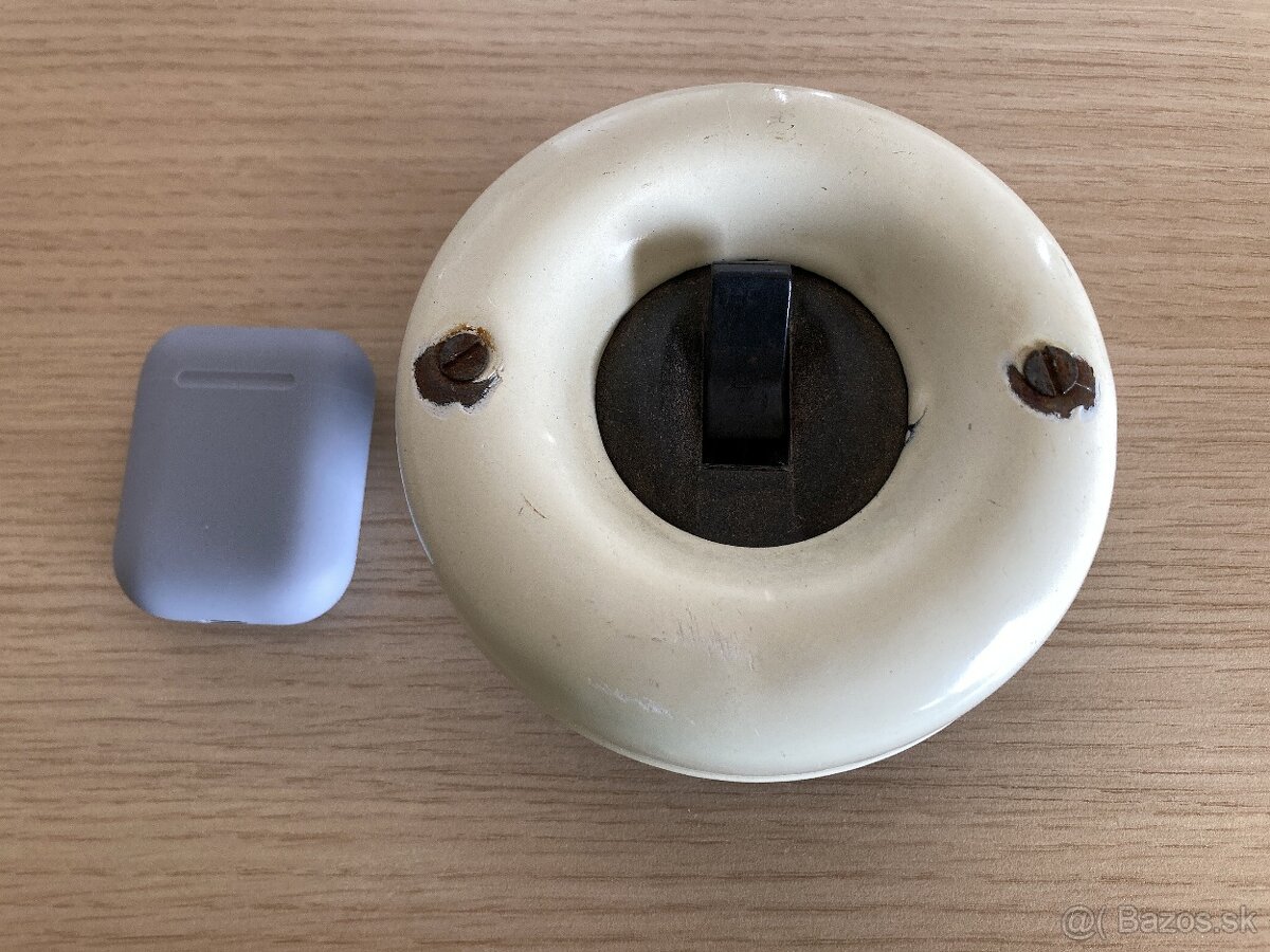 Retro smaltovaný vypínač - 6