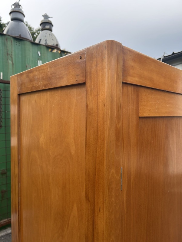 Elegantné šatníkové skrine - 6