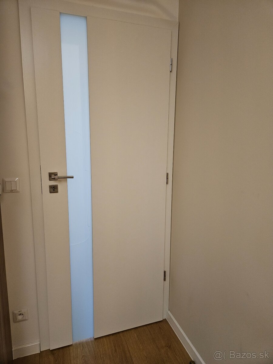 Vysoké interiérové dvere so zárubňami - 6