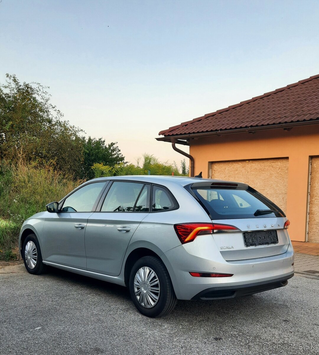 Predám Škoda Scala 1.6 TDI Ambition - 6