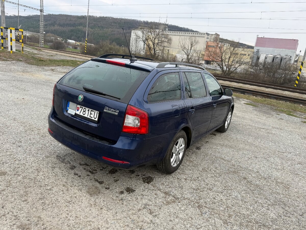 Škoda Octavia 1.6 TDI - 6