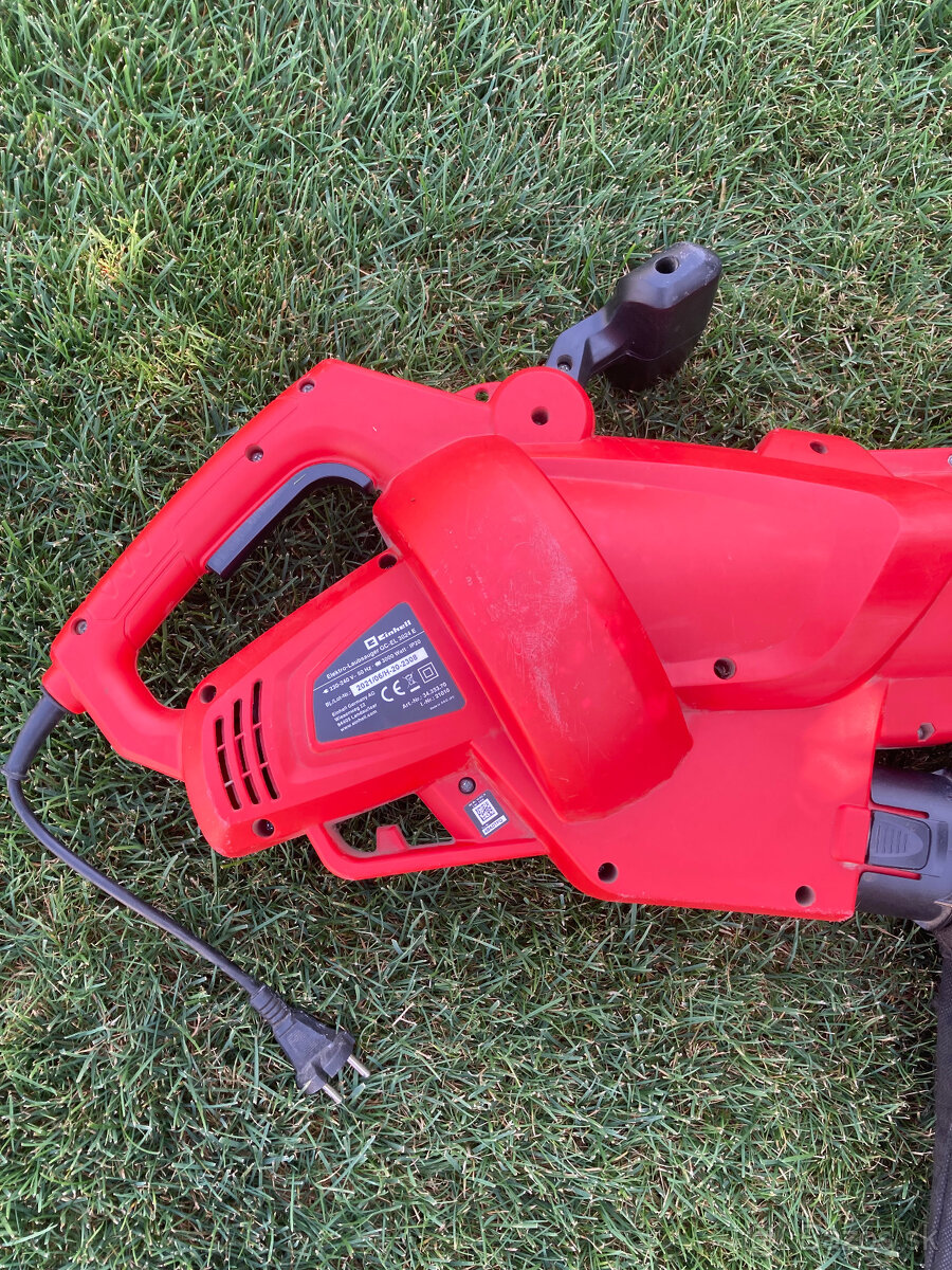 Záhradný elektrický vysávač EINHELL - 6