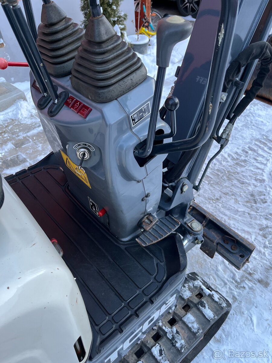 minibager SCHAEFF TC08 10/2020 - 550 mth - top stav - 6