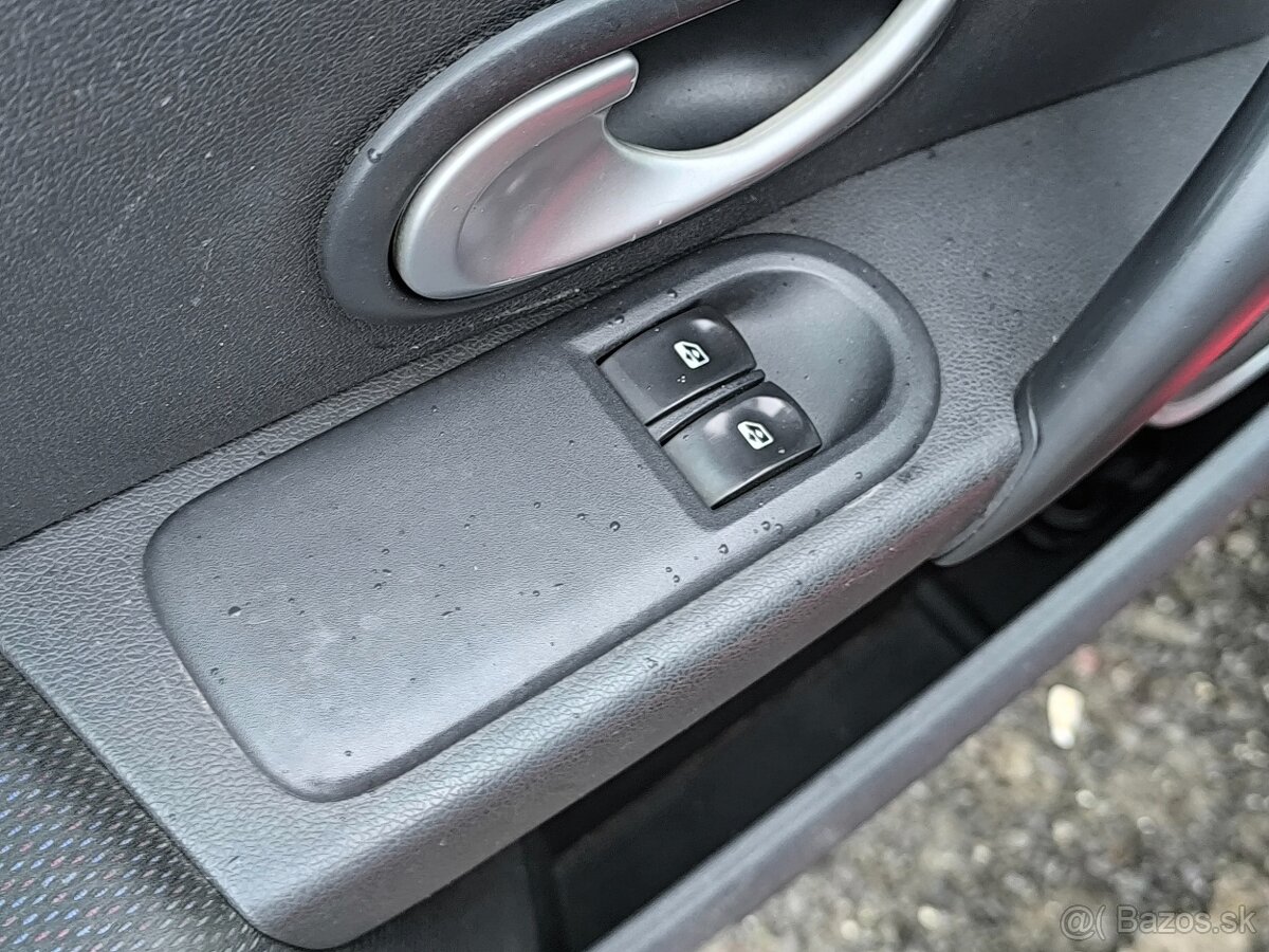 Renault Clio 1.5 dCi - 6