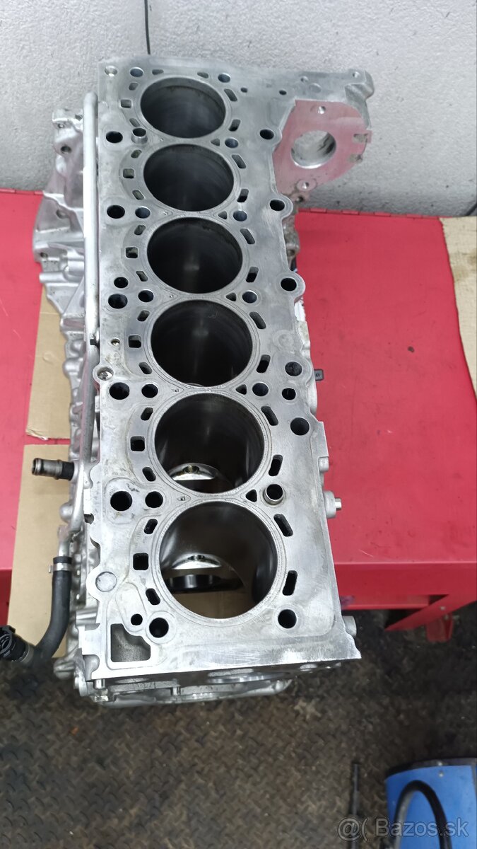 BMW blok - 6