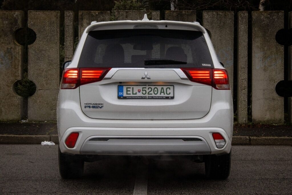 Mitsubishi Outlander 2.4l PHEV CVT - 6