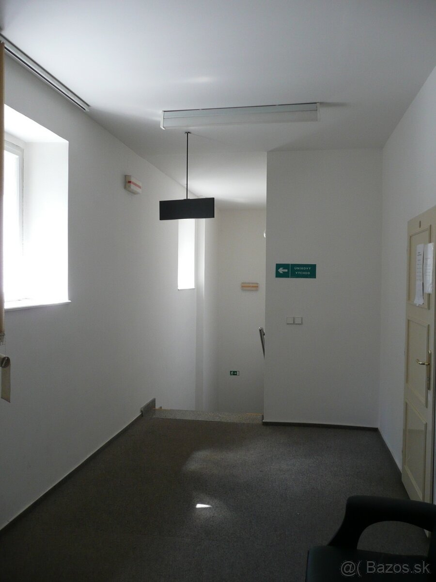 Obchodný priestor na predaj Prievidza - 6