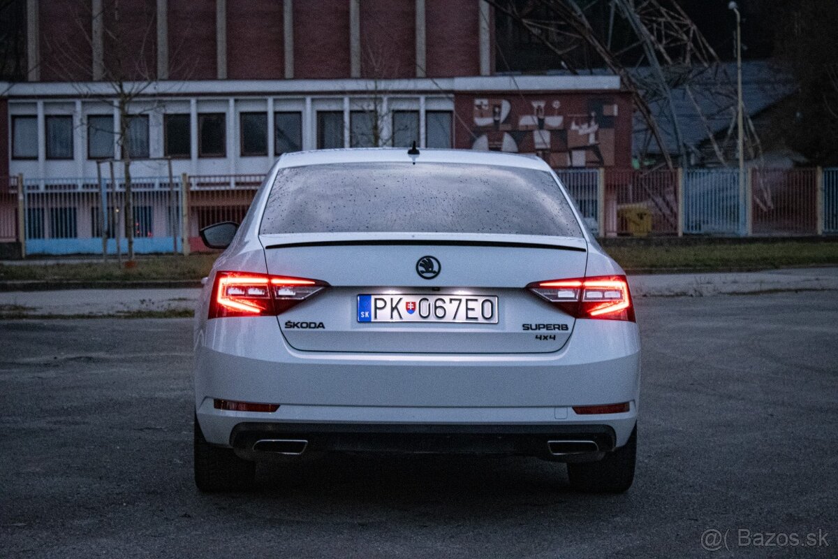 Škoda Superb 2.0 TSI 4x4 Sportline DSG - 6