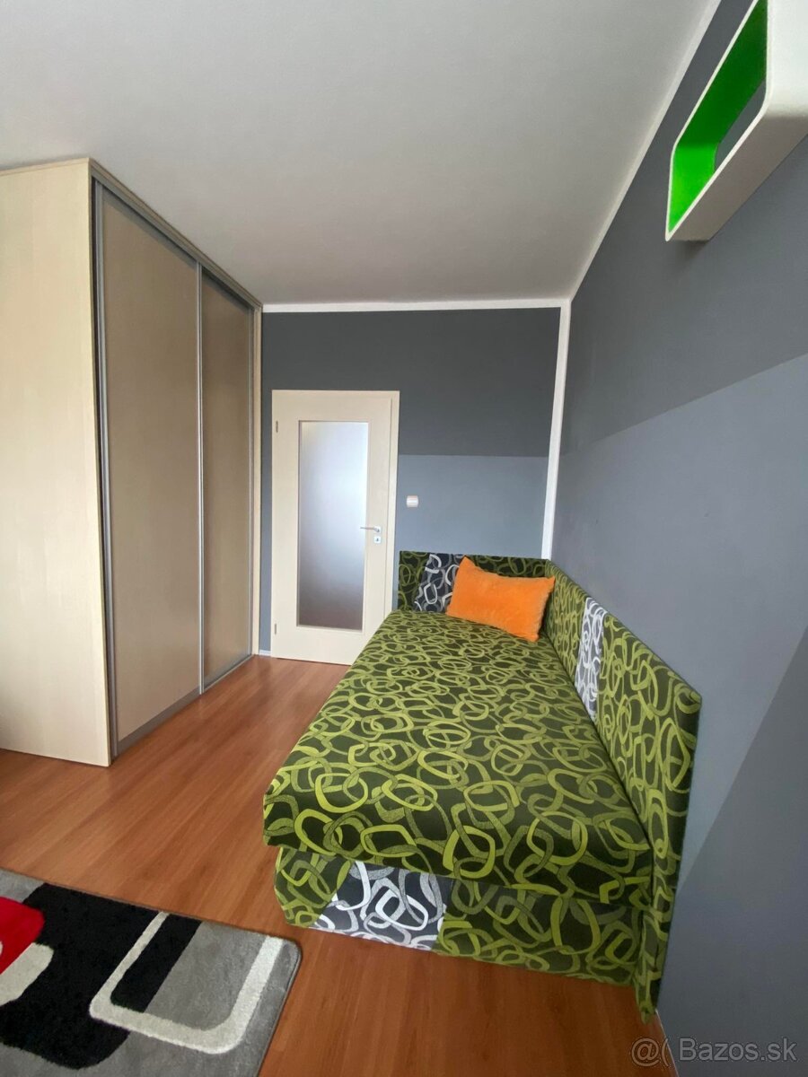 Prenájom 3 izbového bytu - 6