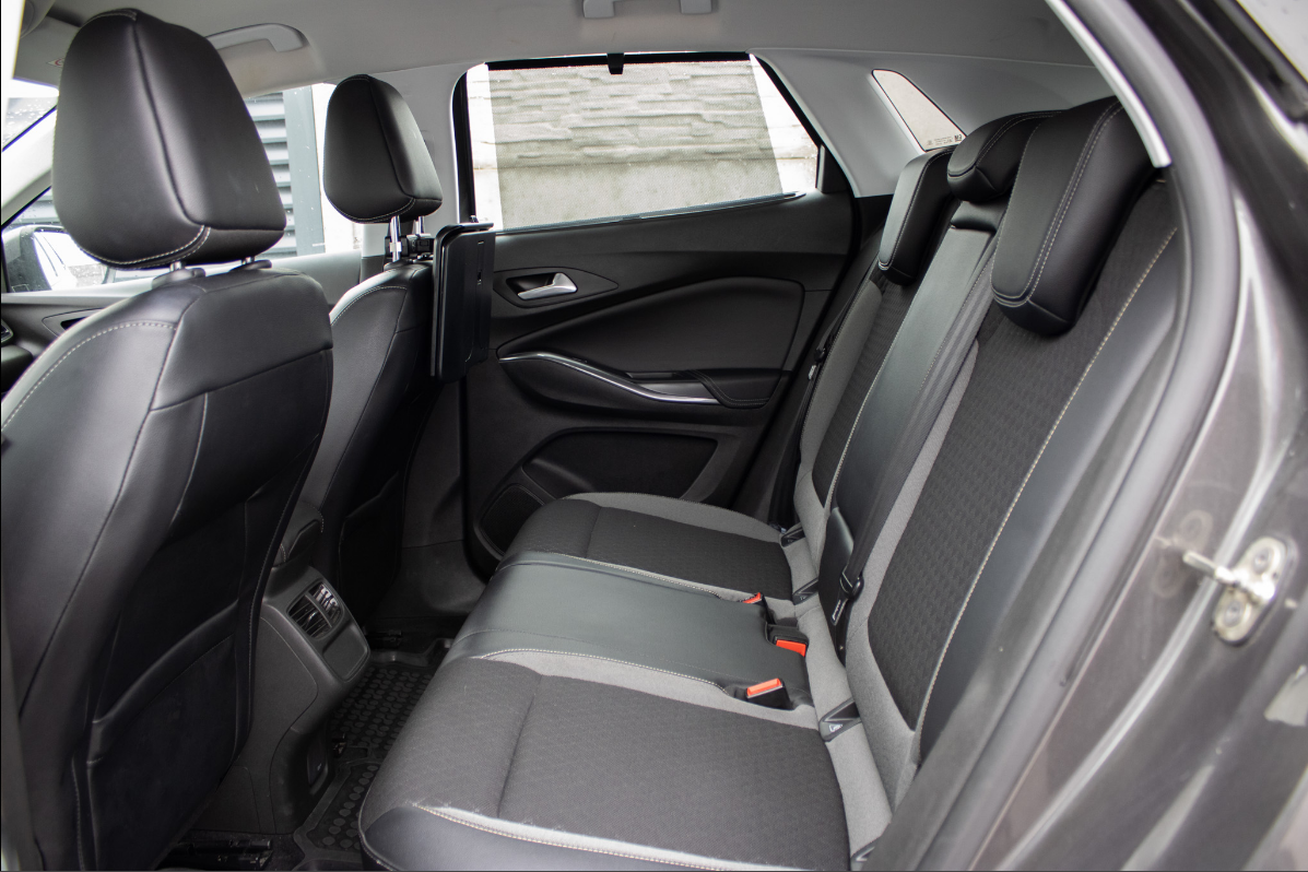 Opel Grandland X 1.6 CDTi 88kW - 6