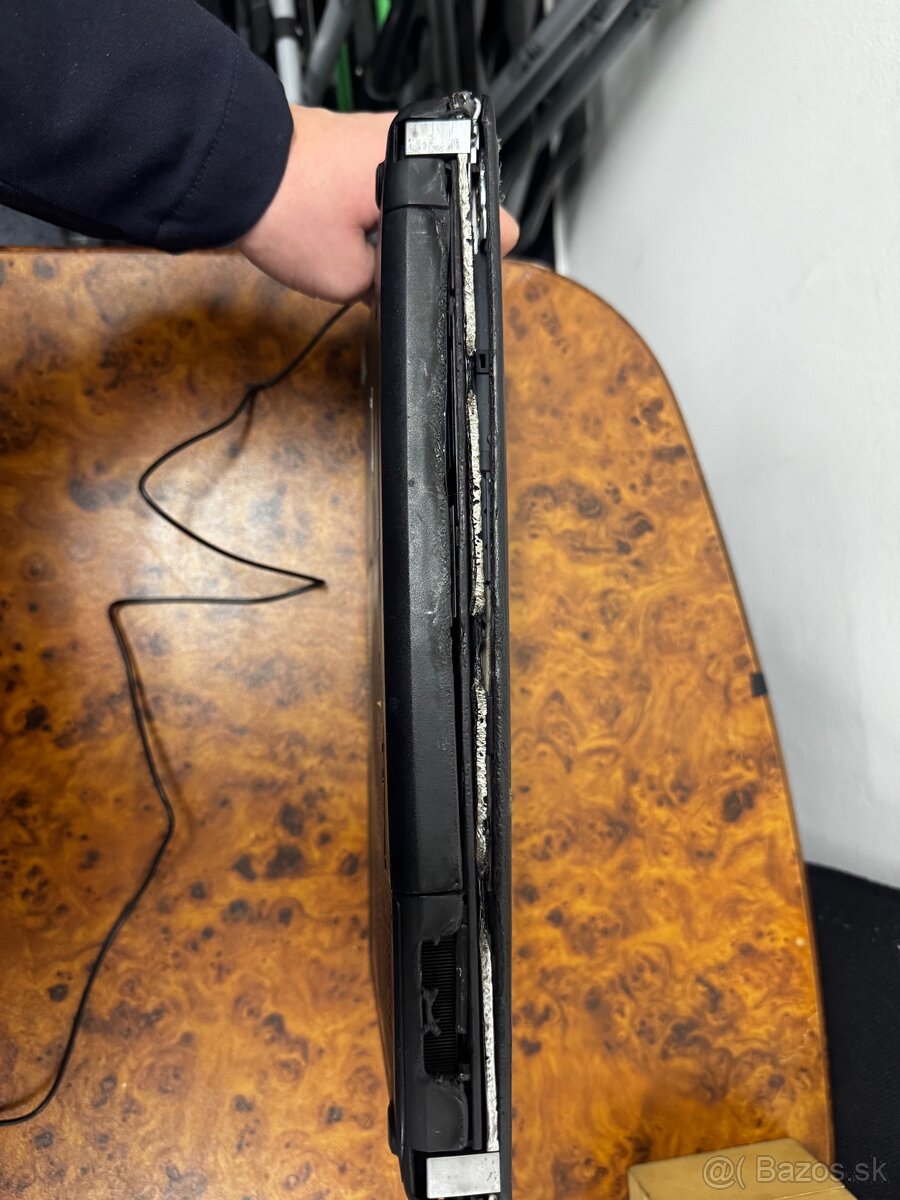 Lenovo ThinkPad Edge E430 – na diely, funkčný - 6