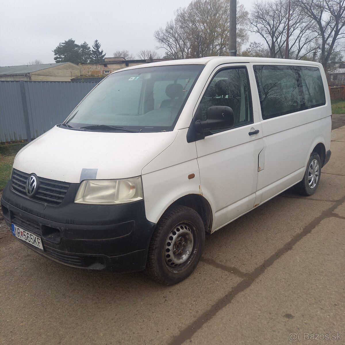 Predám VW T5 8 miest 1,9 tdi 77kw - 6