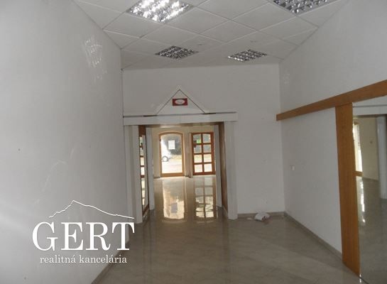 Liptovský Mikuláš- obchodné priestory do nájmu. - 6