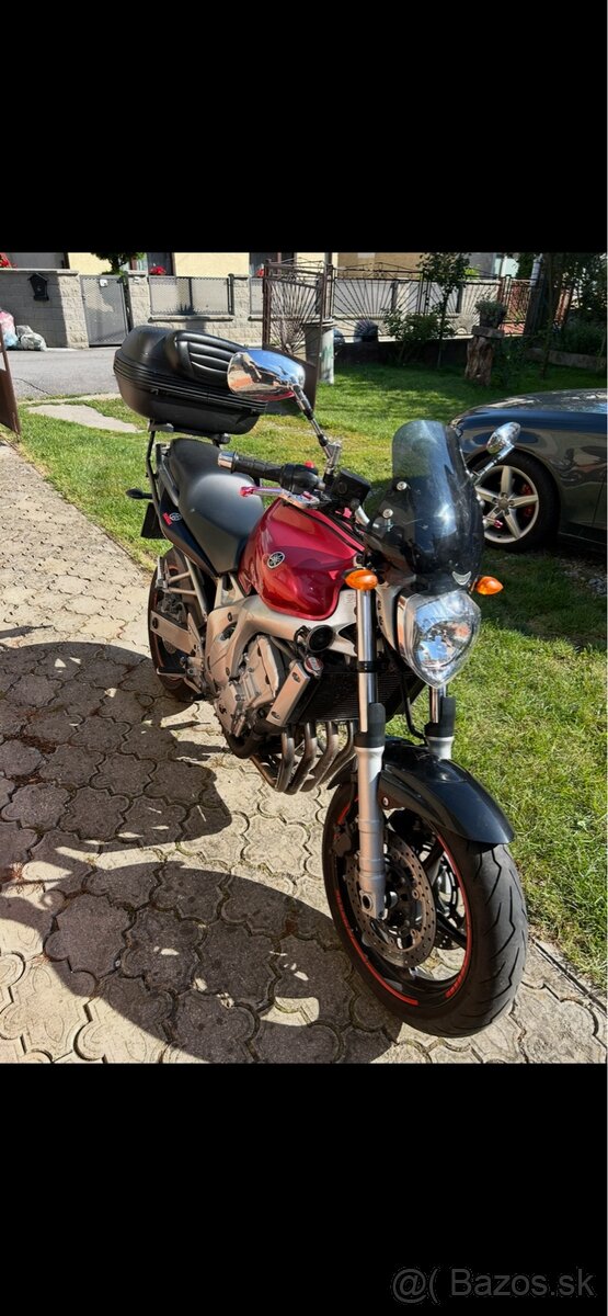 YAMAHA FZ6 - 6